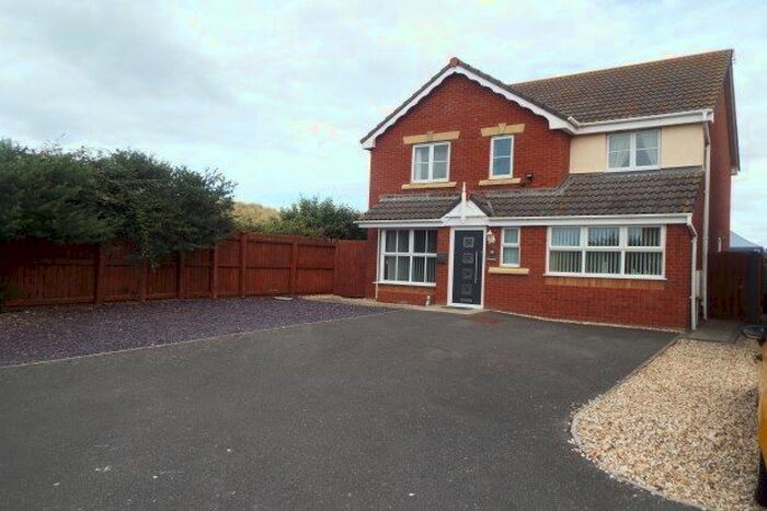 4 Bedroom Property To Rent In Ffordd Idwal, Prestatyn, LL19