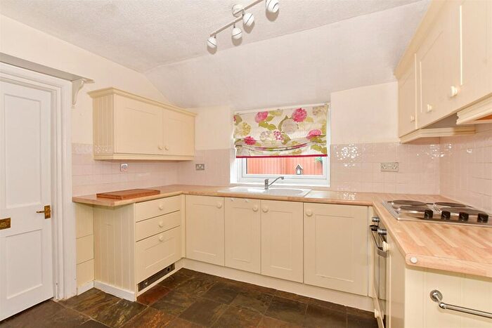 2 Bedroom Detached House For Sale In Hill Street, Ryde, Isle Of Wight, PO33