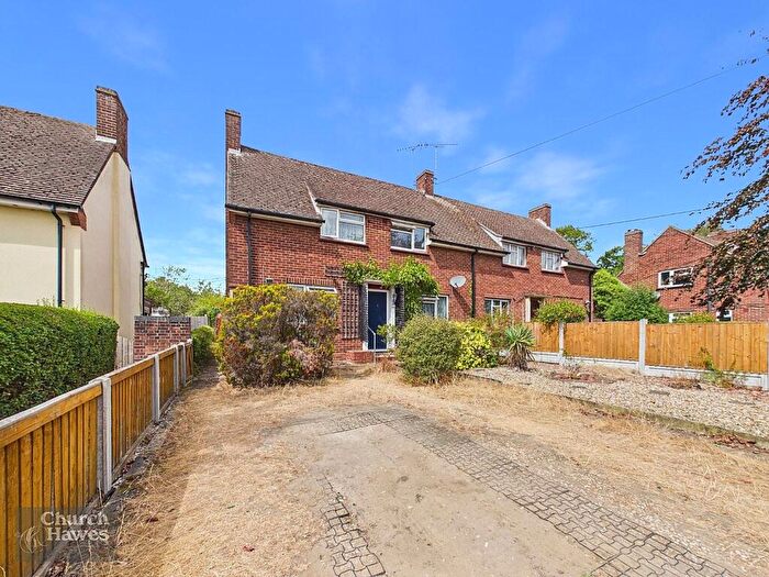 3 Bedroom Semi-Detached House For Sale In Hall Lane, Samdon, CM2