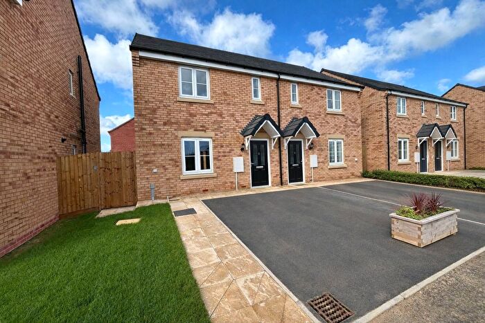 3 Bedroom Semi-Detached House For Sale In Anemone Way, Holdingham, Sleaford, NG34