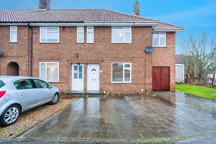 3 Bedroom End Of Terrace House For Sale In Montgomery Close, Stewartby, Bedford, MK43