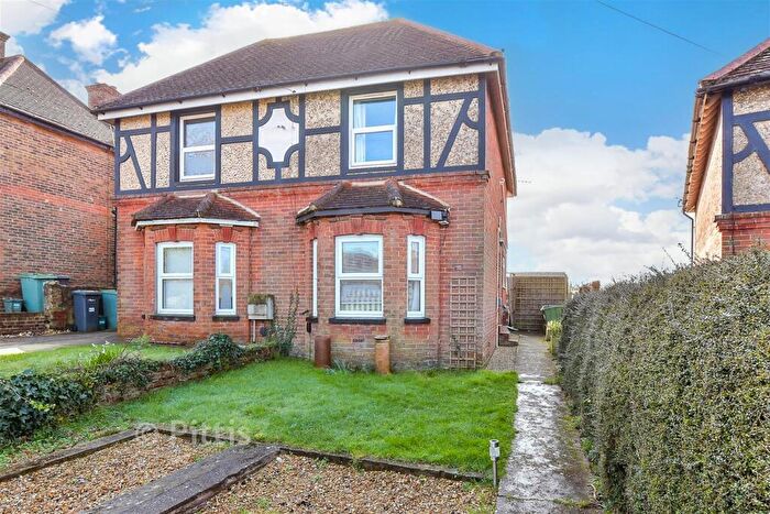 3 Bedroom Semi Detached House For Sale In Nettlestone Hill, Seaview, Isle Of Wight, PO34