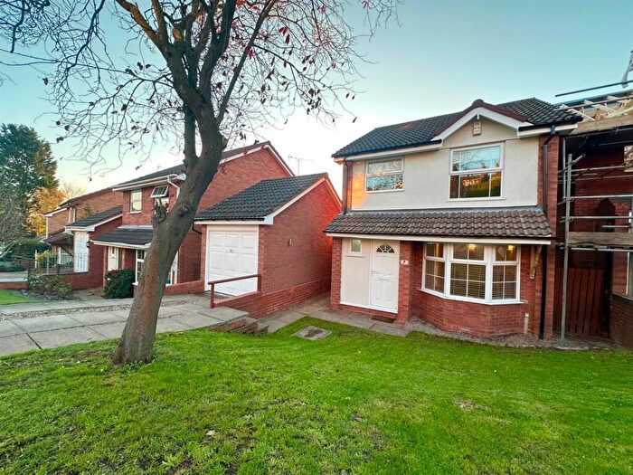 3 Bedroom Detached House To Rent In Melbourne Close, Kingswinford, DY6