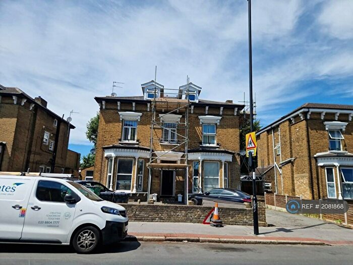 2 Bedroom Flat To Rent In Brigstock Road, Thornton Heath, CR7