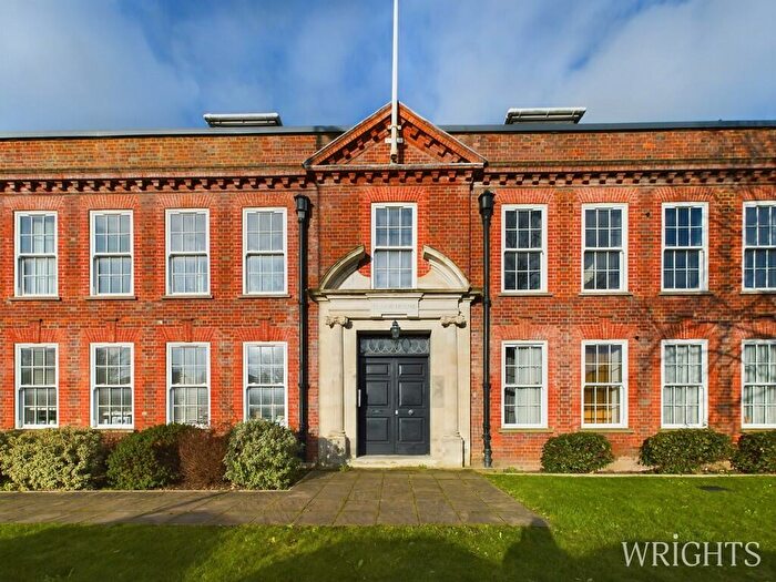 1 Bedroom Flat To Rent In St Albans Road East, Hatfield, AL10