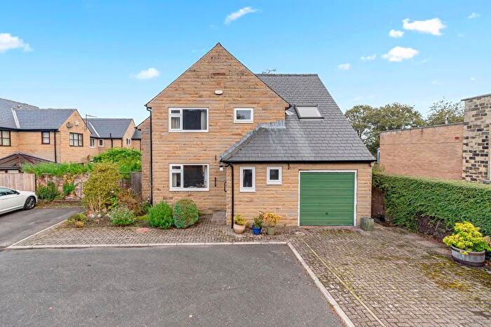 4 Bedroom Detached House For Sale In Ellicott Court, Ilkley, LS29