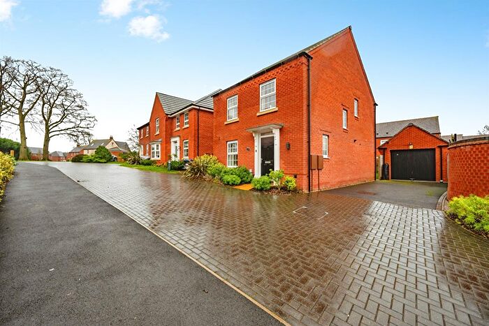 4 Bedroom Detached House For Sale In Harlow Way, Ashbourne, DE6