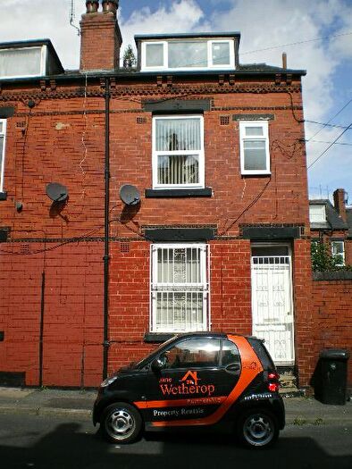 2 Bedroom Terraced House To Rent In Recreation Mount, Leeds, West Yorkshire, LS11