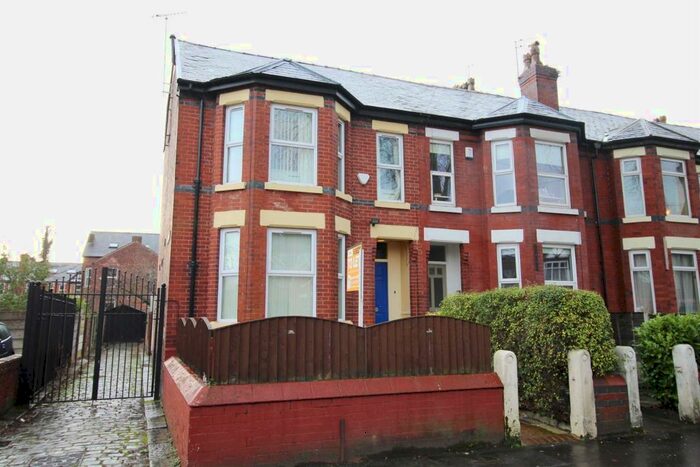 6 Bedroom Private Hall To Rent In Mauldeth Road West, Withington, M20