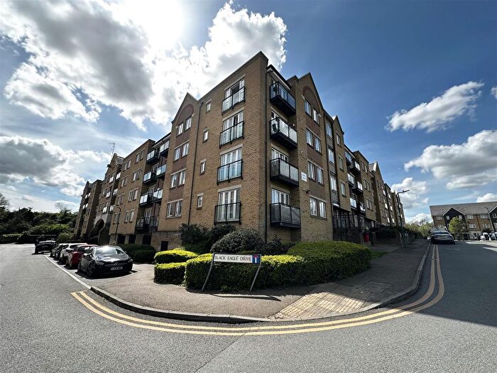 2 Bedroom Flat To Rent In Black Eagle Drive, Northfleet, DA11