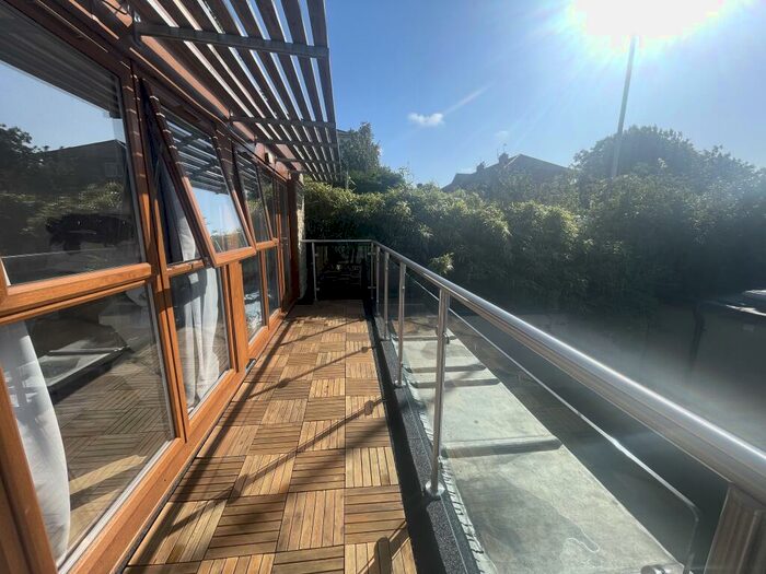 2 Bedroom Semi-Detached House To Rent In Smart House, Ditchling Road, BN1