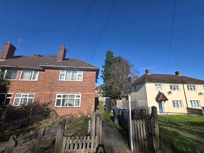 3 Bedroom Maisonette For Sale In Blandford Road, Birmingham, West Midlands, B32