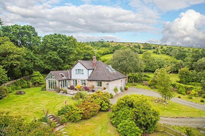 4 Bedroom Detached House For Sale In South Zeal / Throwleigh, EX20