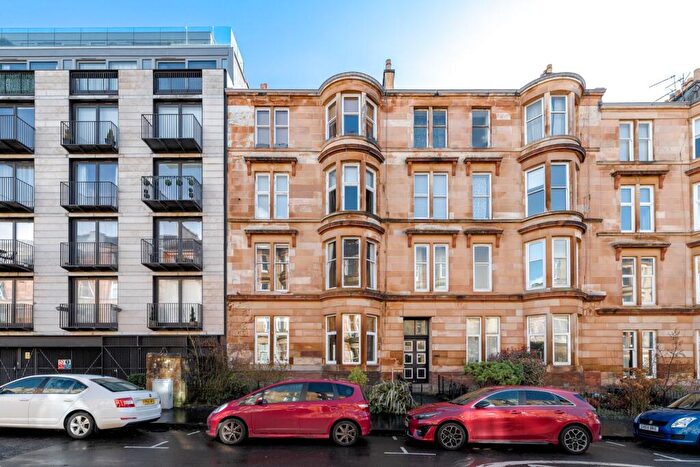 3 Bedroom Flat For Sale In Montague Street, Woodlands, G4