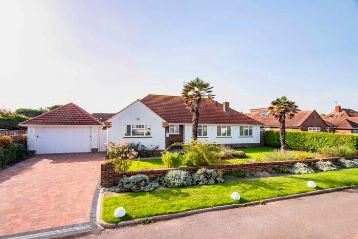 5 Bedroom Bungalow To Rent In St Malo Close, Ferring, BN12