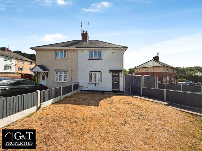 2 Bedroom Semi-Detached House For Sale In Worcester Road, Dudley, DY2