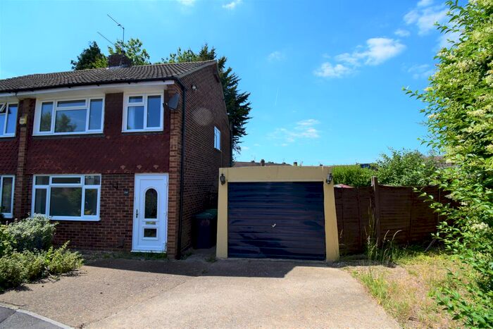 3 Bedroom Property To Rent In Mallard Drive, Cippenham, Slough, SL1
