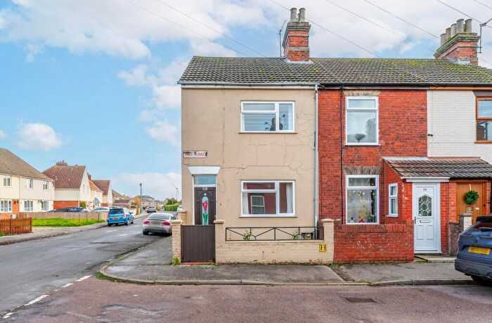 3 Bedroom End Of Terrace House For Sale In May Road, Lowestoft, NR32