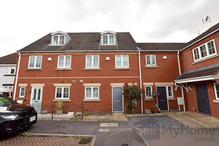 4 Bedroom Terraced House For Sale In Richmond Gate, Hinckley, Leicestershire, LE10