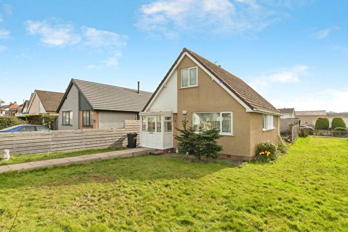3 Bedroom Bungalow For Sale In Pen Y Gaer, Deganwy, Conwy, LL31