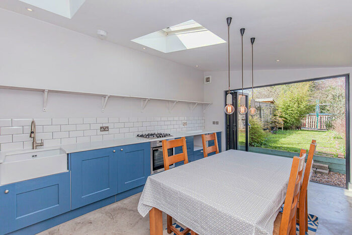 2 Bedroom Semi-Detached House To Rent In Howard Street, Oxford, OX4