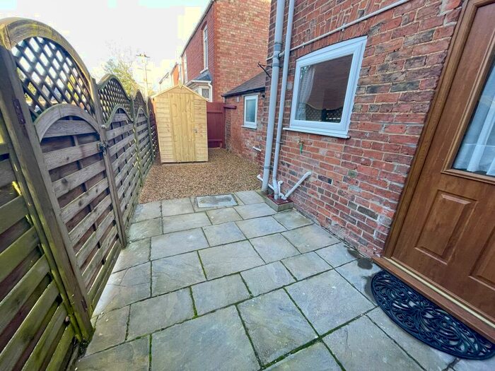 3 Bedroom Gite To Rent In Albert Street, Holbeach, PE12