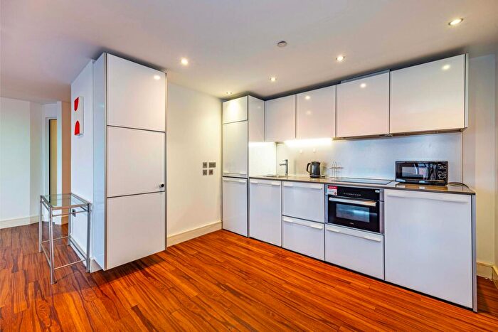 2 Bedroom Apartment To Rent In The Ropewalk, Nottingham, NG1