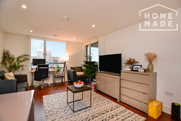 1 Bedroom Flat To Rent In Upper Richmond Road, London, SW15