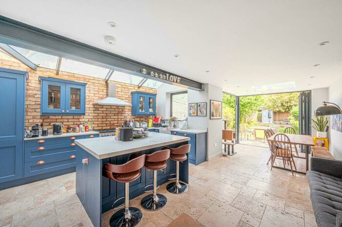 5 Bedroom Terraced House To Rent In Elm Park Road, Finchley, London, N3