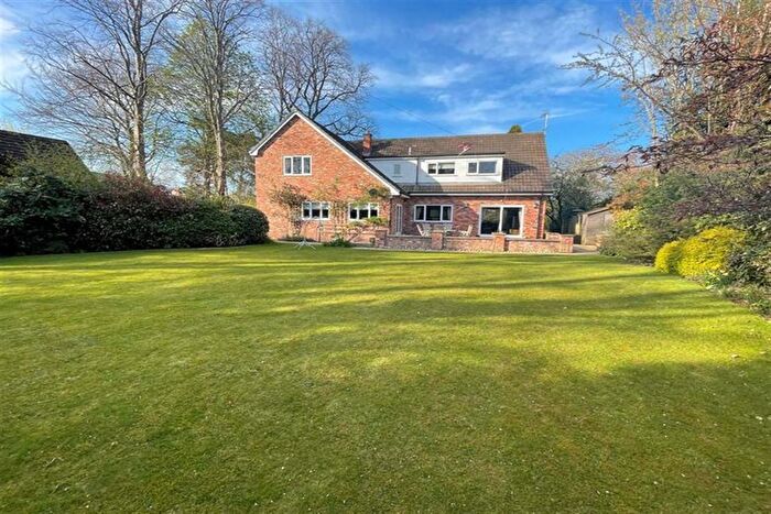 5 Bedroom Detached House For Sale In Spinney Lane, Knutsford, WA16