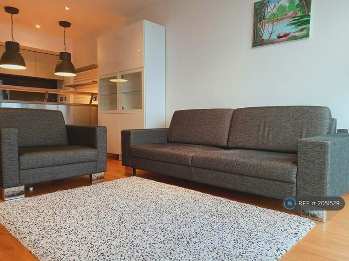 2 Bedroom Flat To Rent In City Lofts St. Pauls, Sheffield, S1