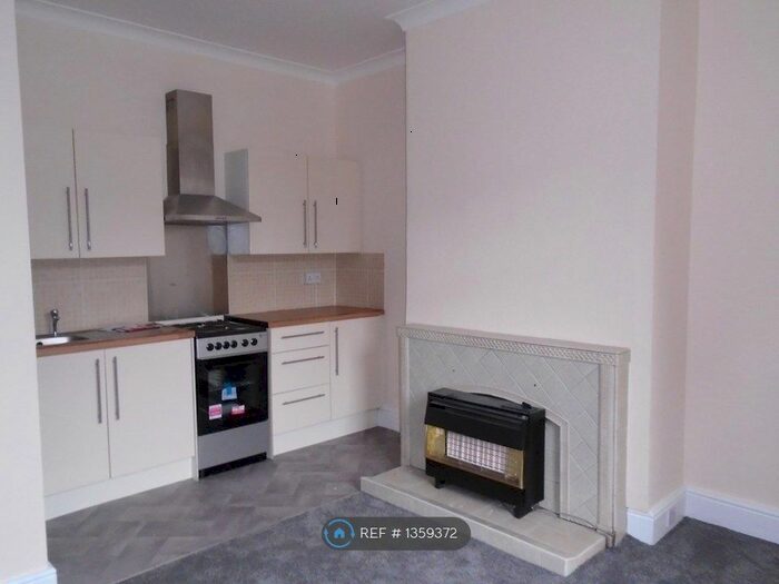1 Bedroom Terraced House To Rent In May Street, Huddersfield, HD4