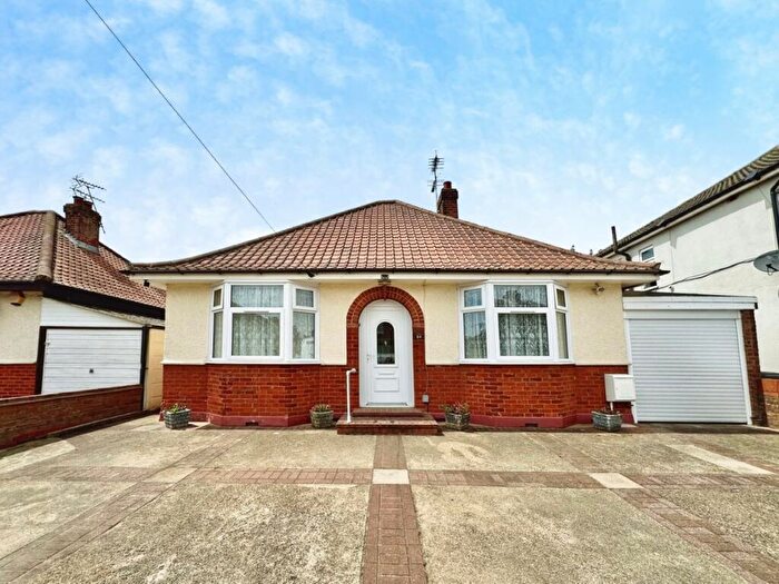 2 Bedroom Bungalow To Rent In Gloucester Road, , Ipswich, IP3