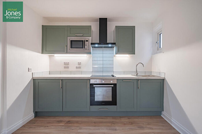 1 Bedroom Flat To Rent In Western Place, Worthing, BN11