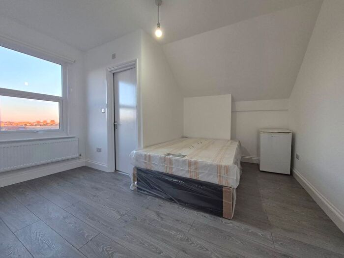 1 Bedroom Studio To Rent In Myddleton Road, N22