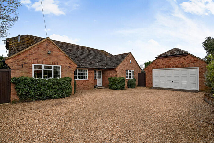 5 Bedroom Detached House For Sale In Theale Road, Burghfield, Reading, Berkshire, RG30