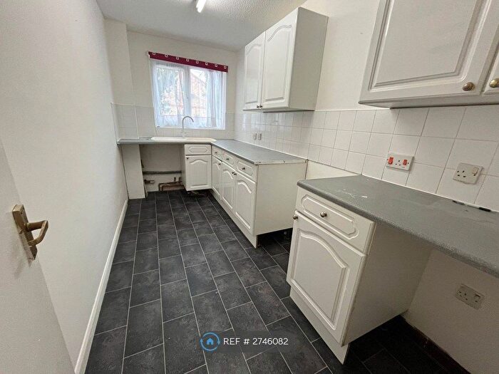 2 Bedroom Flat To Rent In Bevills Place, March, PE15