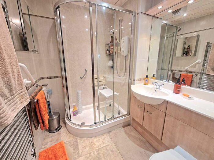 2 Bedroom Apartment For Sale In The Beeches, Stockport Road, SK6