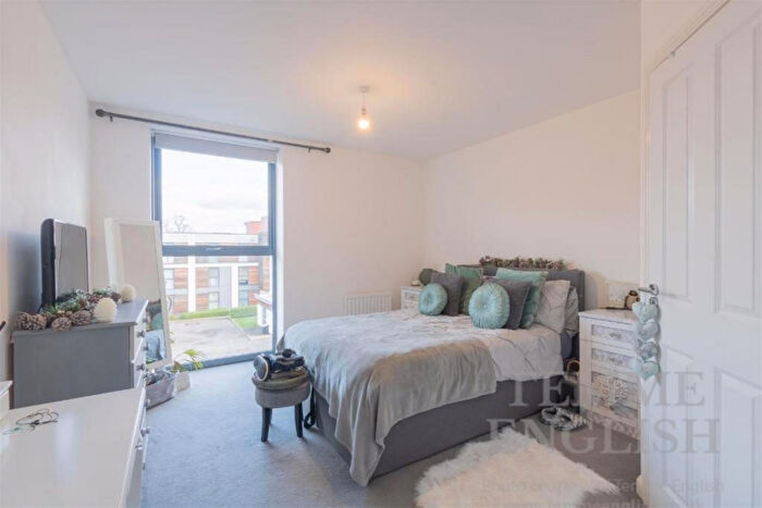 2 Bedroom Flat For Sale In Cavalry Road, Colchester, CO2