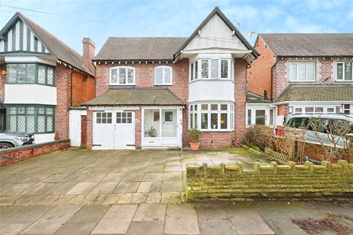 5 Bedroom Detached House For Sale In Victoria Road, Acocks Green, Birmingham, West Midlands, B27