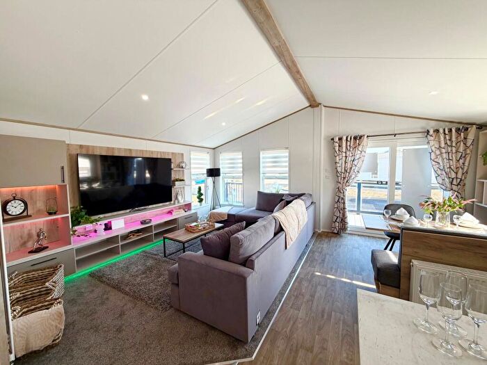 2 Bedroom Caravan For Sale In Willerby Mapleton, Broadland Sands Holiday Park, Coast Road, Lowestoft, Suffolk, NR32