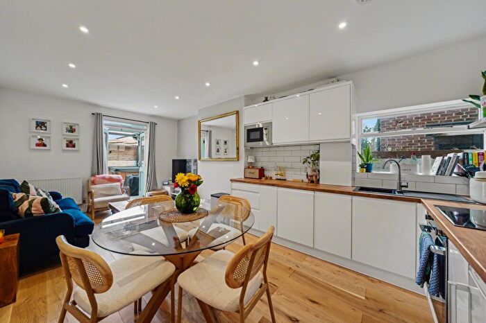 2 Bedroom Flat For Sale In Compton Road, Kensal Green, London, NW10
