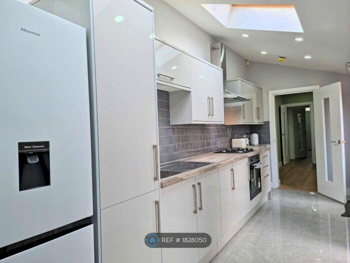 4 Bedroom Terraced House To Rent In Brook Lane, Birmingham, B13