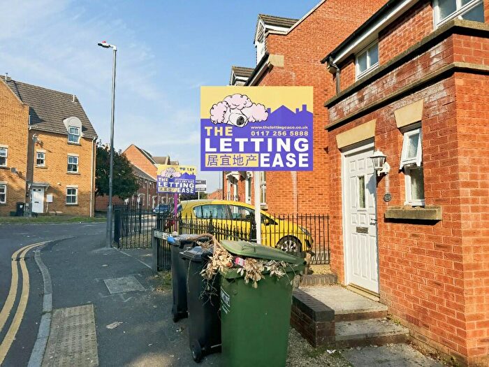 4 Bedroom Semi-Detached House To Rent In Jellicoe Avenue, Bristol, BS16