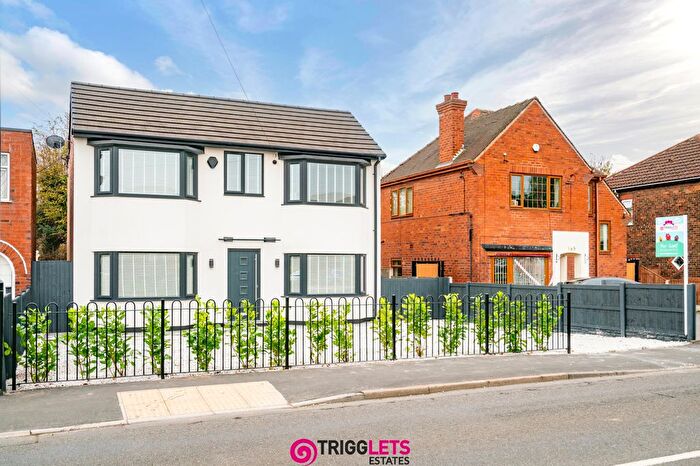 4 Bedroom Detached House For Sale In Sprotbrough Road, Doncaster, DN5