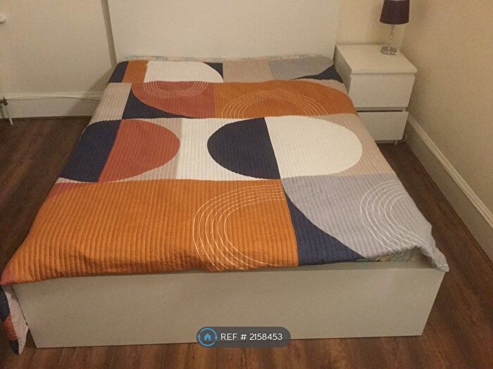 Studio To Rent In Harrow View, Harrow, HA1