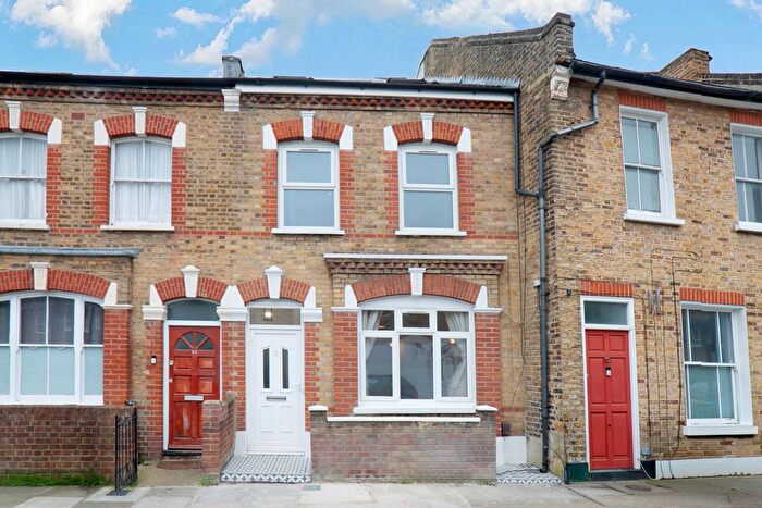 5 Bedroom Terraced House To Rent In Blackwater Street, London, SE22