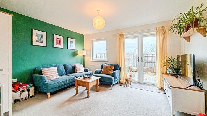 2 Bedroom Semi Detached House For Sale In Mason Close, Bedminster, BS3