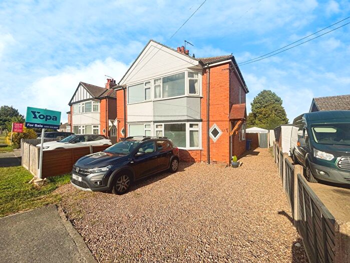 2 Bedroom Semi-Detached House For Sale In Mill Lane, Saxilby, LN1