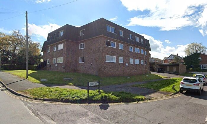 2 Bedroom Property To Rent In Redwood Court, Waterlooville, PO7